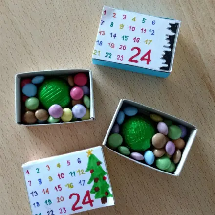 Streichhholzschachteln: Ein Mini-Adventskalender