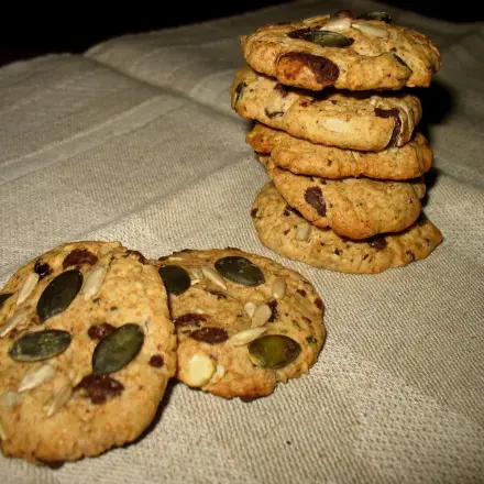 Knusper-Cookies mit Dinkelmehl und Kernen