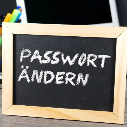 Online-Konten schützen - Passwörter regelmäßig ändern
