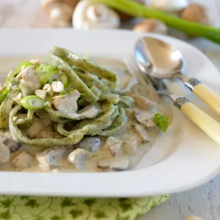 Bandnudeln mit Pilz-Brunch-Soße