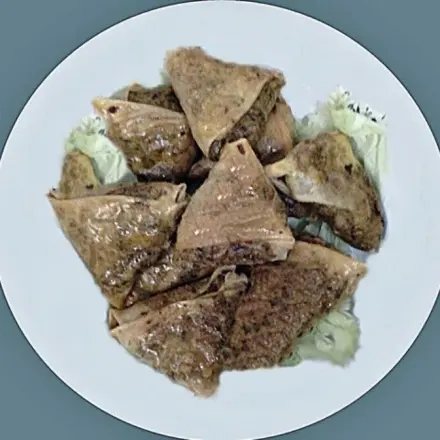 Briouat (Bruats): Nordafrikanische gefüllte Teigtaschen (Yufka)