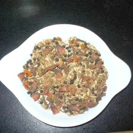 Nordafrikanische Würzmischung selbst herstellen: Ras-el-Hanout