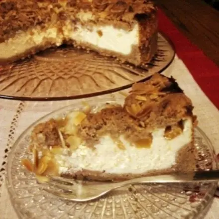 Weihnachtliche Quark-Schmand-Torte