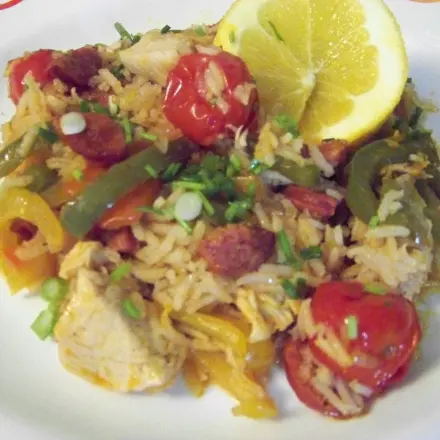 Hähnchenpfanne nach spanischer Art mit Chorizo