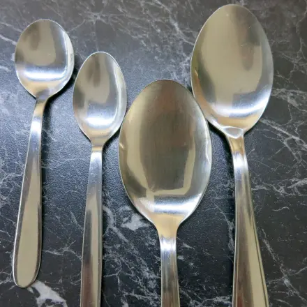 Rost von Silberlöffeln entfernen mit Melkfett