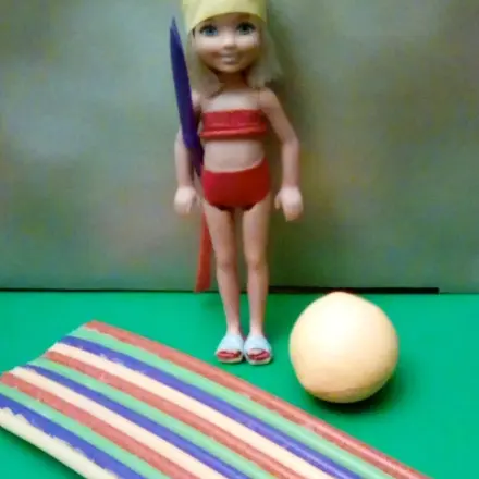 Luftmatratze, Poolnudel und mehr für kleine Puppe herstellen