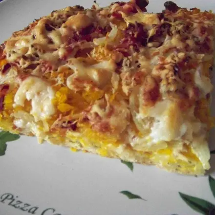 Kürbispizza mit Ziegenkäse und Parmesan