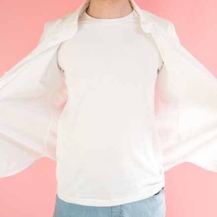 Eingetrocknete Bratensoße aus T-Shirt entfernen