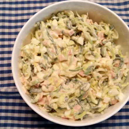 Lauchsalat mit Schinken