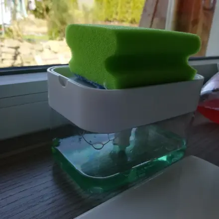 Genialer Spülmittelspender