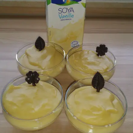 Vanillepudding mit Soja-Vanillemilch