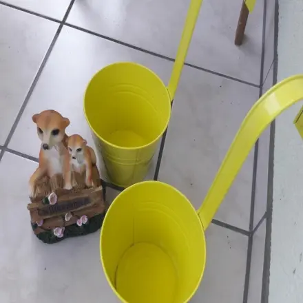 Farbenfrohe Alternative zu langweiligen Blumenkästen