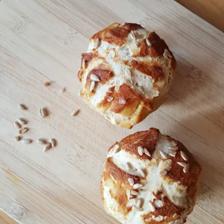 Laugenbrötchen aus Muffinform selber backen