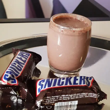 Leckerer Snickers-Likör