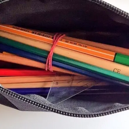 Stifte im Federmäppchen einfacher finden