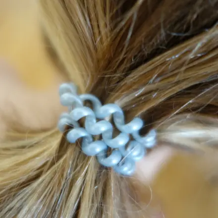 Trockene Haare durch Salzwasser und Sonne – Hilfe!