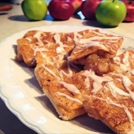 Apfeltaschen mit Blätterteig