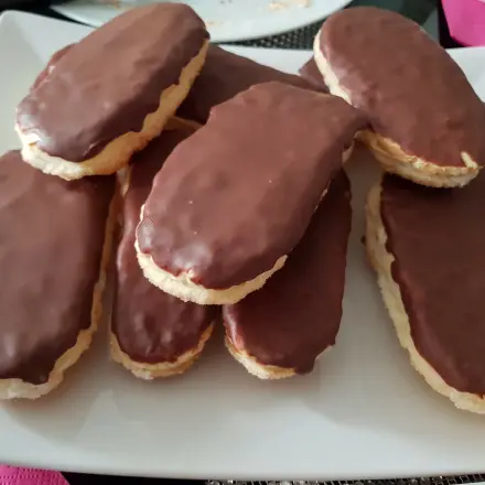 Leckere selbst gemachte Teezungen aus Blätterteig