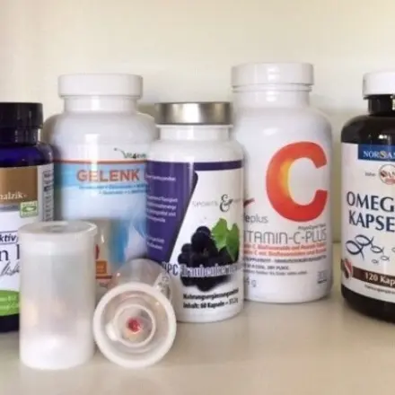 Vitamine für unterwegs zum Mitnehmen in kleinen Rationen