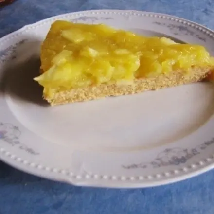 Schneller und saftiger Apfelkuchen