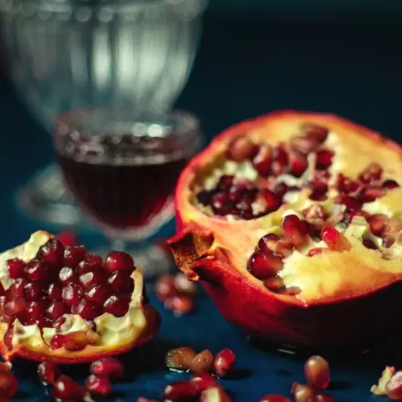 Granatapfel einfach entkernen und entsaften