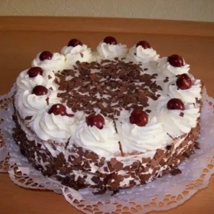 Schwarzwälder Kirschtorte klassisch