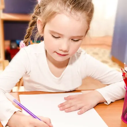 Vorschulübungen: So arbeiten Kinder leichter daran