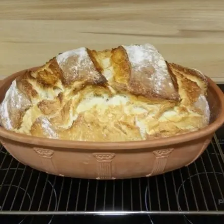 Leckeres Joghurtbrot im Römertopf backen