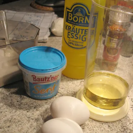 Selbst gemachte Mayonnaise - ganz einfach und schnell!