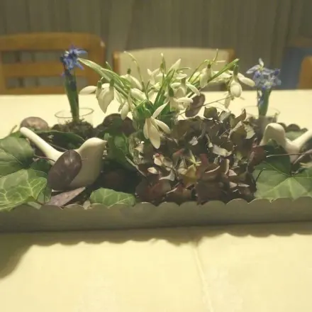 Frühlingsschale als Tischschmuck