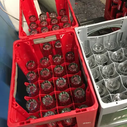 Gläser transportieren