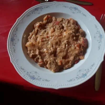 Hacksuppe für das Partybuffet