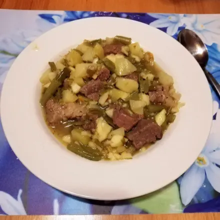 Bohneneintopf mit Äpfeln