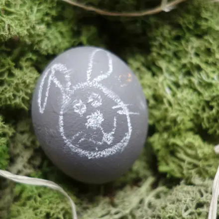 Ostereier mit Tafellack & Kreide bemalen