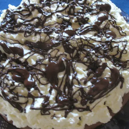 Schoko-Kirsch-Sahne-Torte