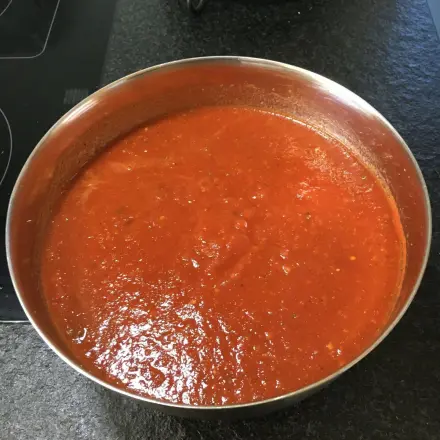 Tomatenbelag für die perfekte Pizza