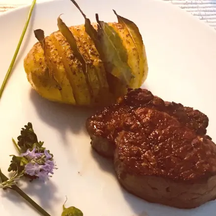 Schwedische Ofenkartoffel mit Lorbeerblättern