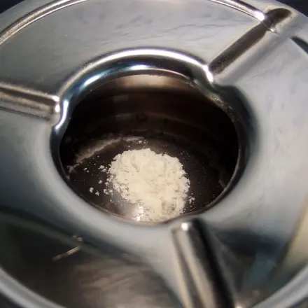 Aschenbechergeruch neutralisieren