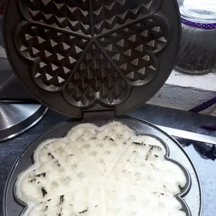 Waffeleisen einfach mit Speisestärke reinigen