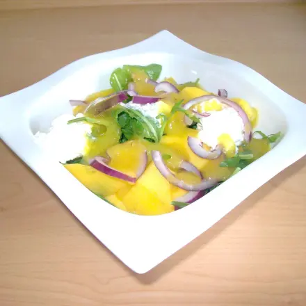 Rucola-Salat mit Mango