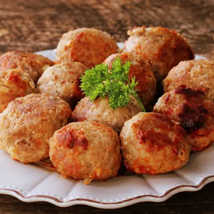 Frikadellen: Ei mit Quark ersetzen