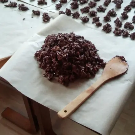 Selbst gemachte Schoko-Crossies - so geht's schneller