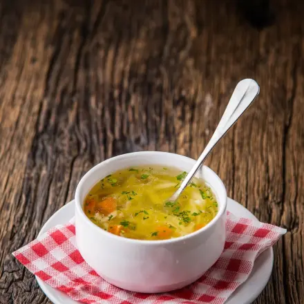 Hühnersuppe aus der Dose - lecker aufgemotzt