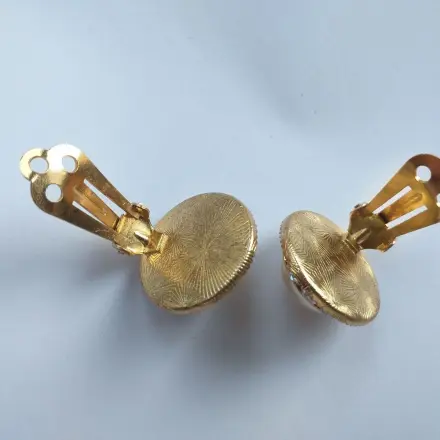 Tragekomfort von preiswerten Ohrclips erhöhen