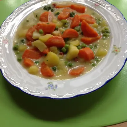 Feine Gemüsesuppe