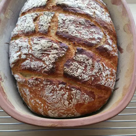 Saftiges &  knuspriges Brot mit Kartoffelbrei