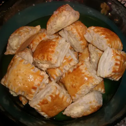 Blätterteig-Fingerfood mit Urkarotten & Speck