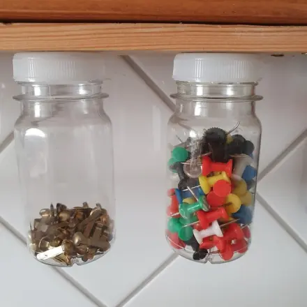 Kleinteile platzsparend aufbewahren