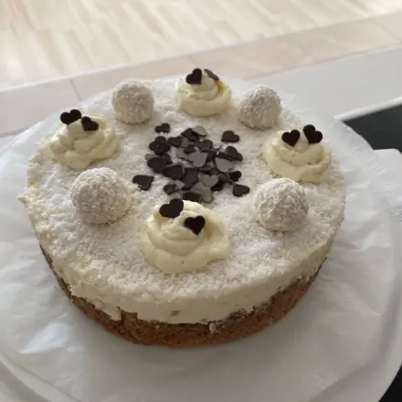 Fruchtiger Raffaello-Kuchen für den Sommer
