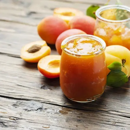 Aprikosenmarmelade mit Zuckermelone und Vanille